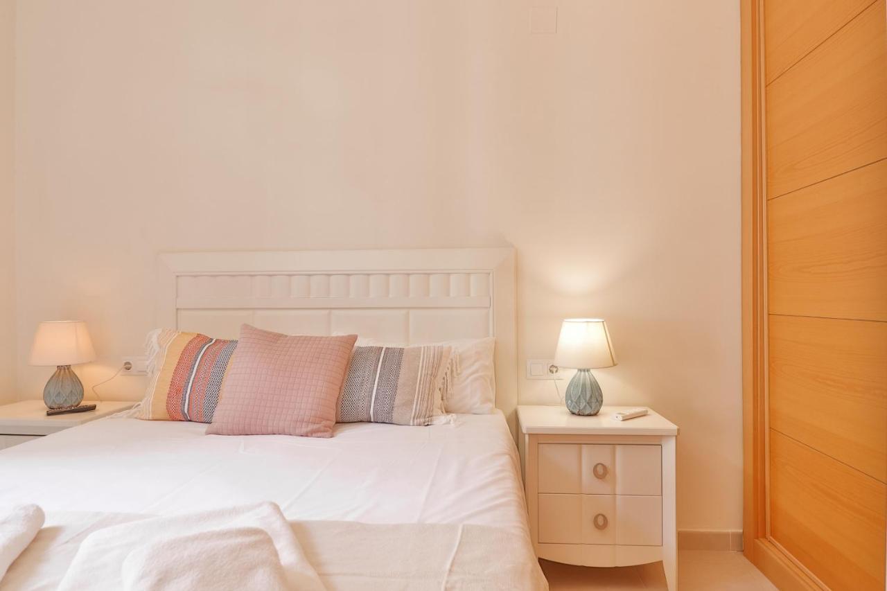 Flat 2 Bedrooms In The City Center Malaga Exterior photo