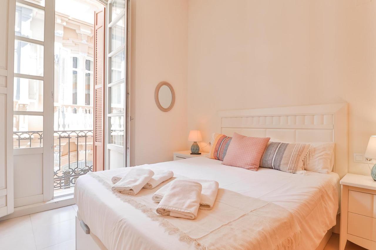 Flat 2 Bedrooms In The City Center Malaga Exterior photo